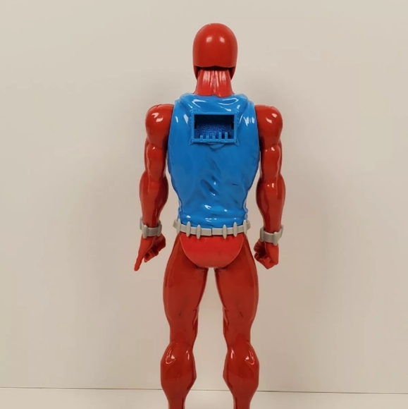 Hasbro 12" Spiderman 2017 Marvel Action Figure - Picture 3 of 4